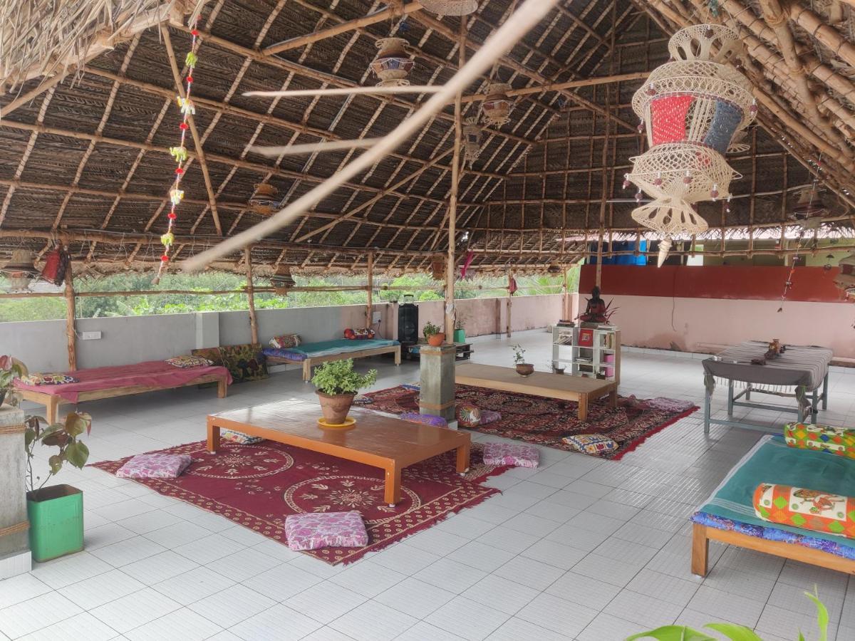 Woodpacker Hostel Auroville Pondicherry Zewnętrze zdjęcie